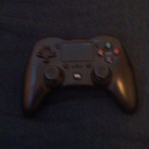 DoubleShock 4 controller